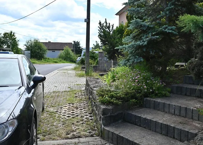 Villa Domov Pro 8 Hostu Ve Meste
